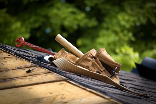 Roofers Near Columbus Junction, IA Available Now